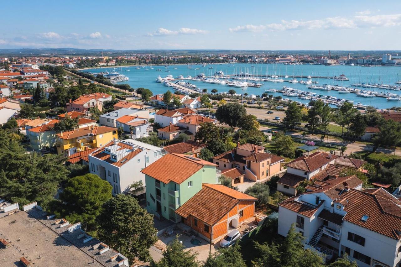 Andrea House With Apartments Umag Buitenkant foto