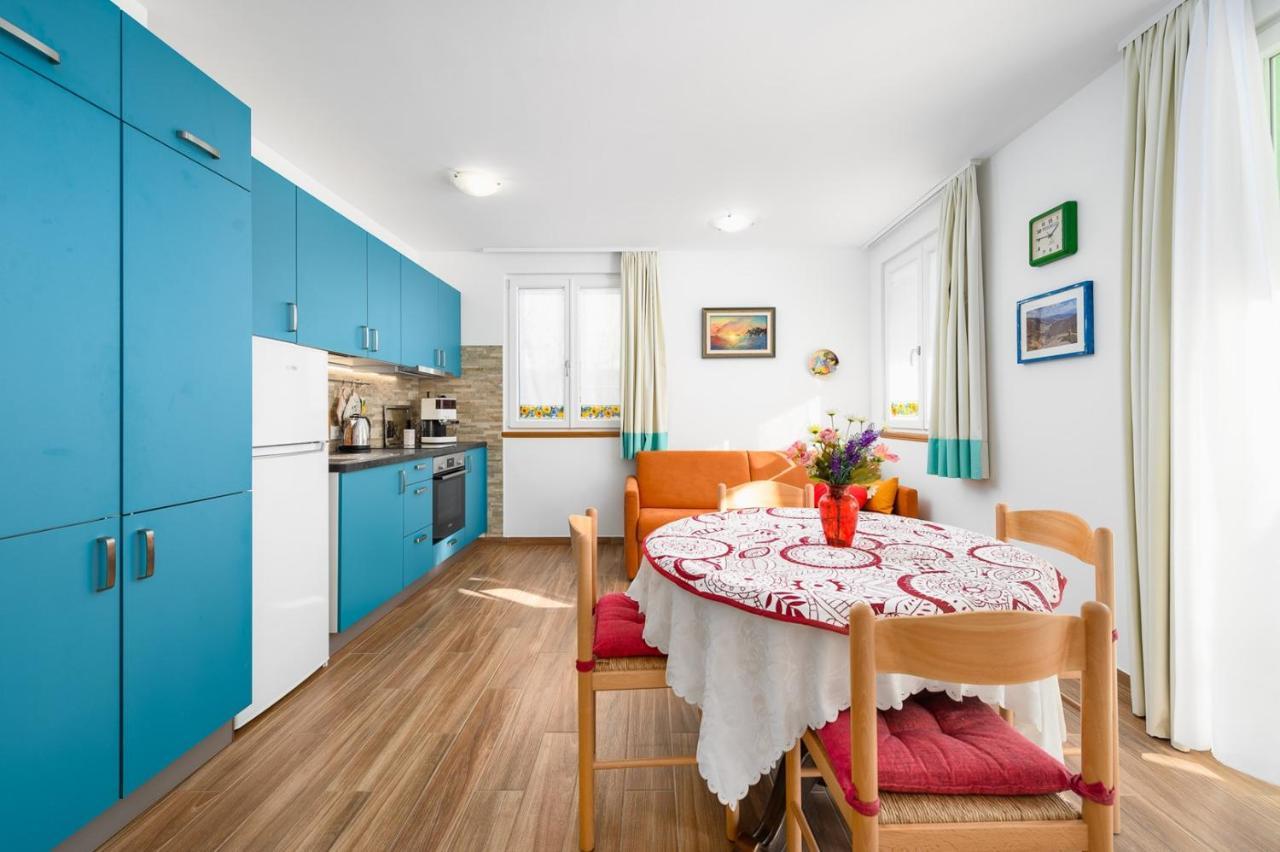 Andrea House With Apartments Umag Buitenkant foto