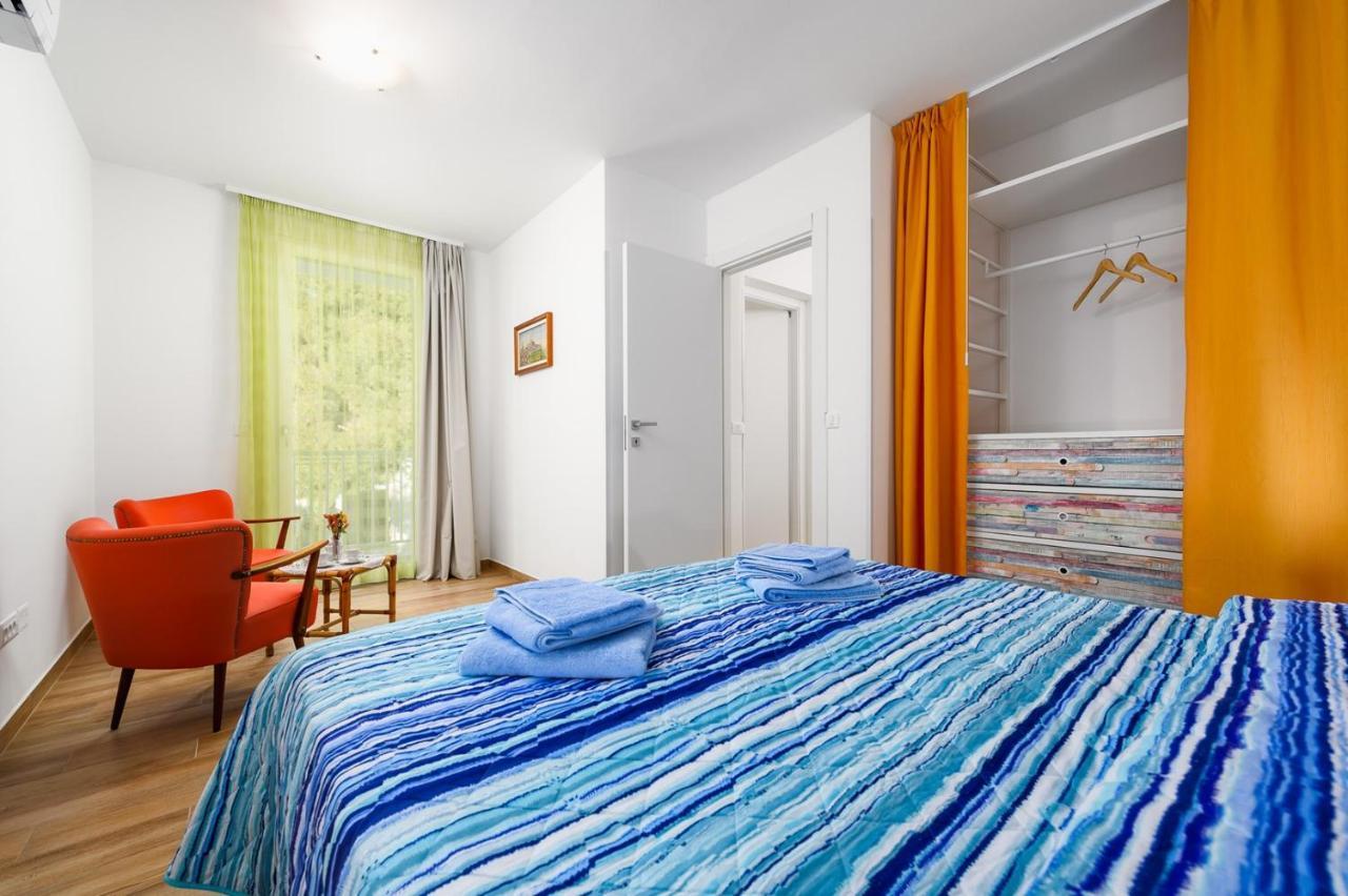 Andrea House With Apartments Umag Buitenkant foto