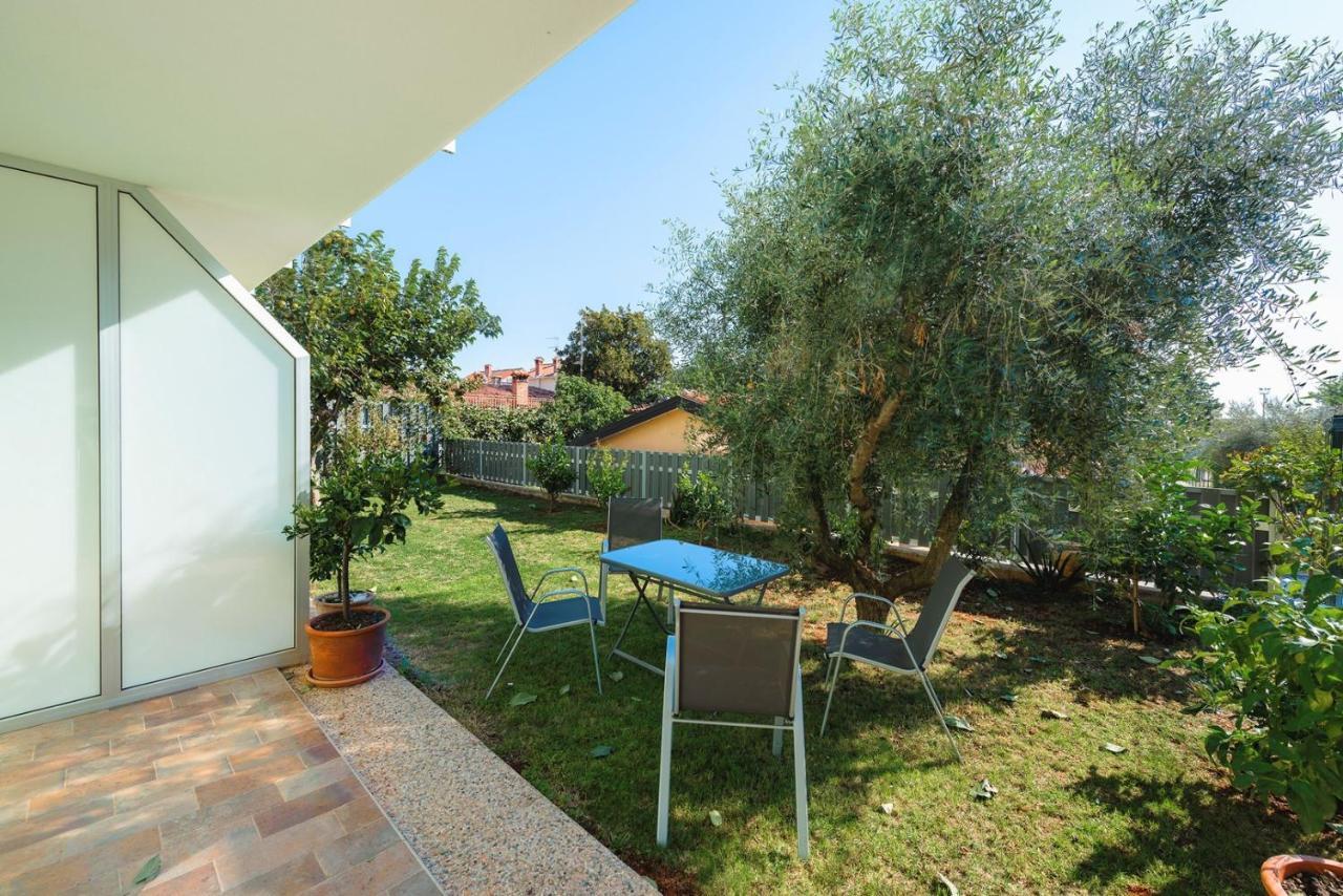 Andrea House With Apartments Umag Buitenkant foto