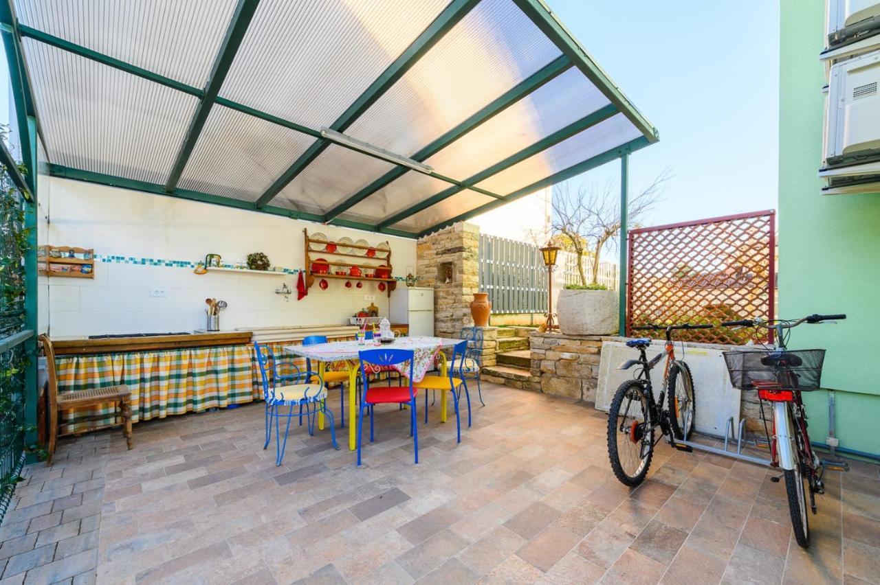 Andrea House With Apartments Umag Buitenkant foto