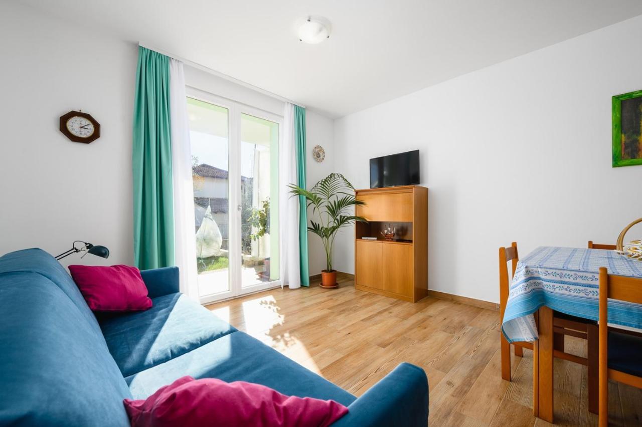 Andrea House With Apartments Umag Buitenkant foto