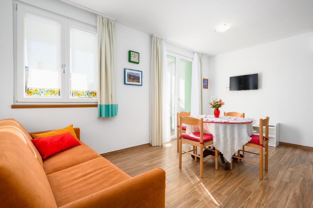Andrea House With Apartments Umag Buitenkant foto