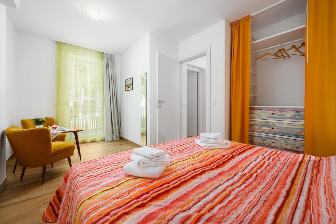 Andrea House With Apartments Umag Buitenkant foto
