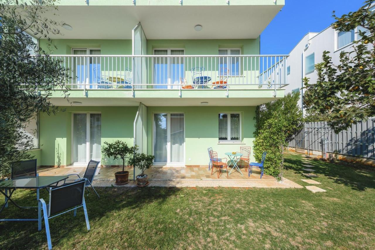 Andrea House With Apartments Umag Buitenkant foto