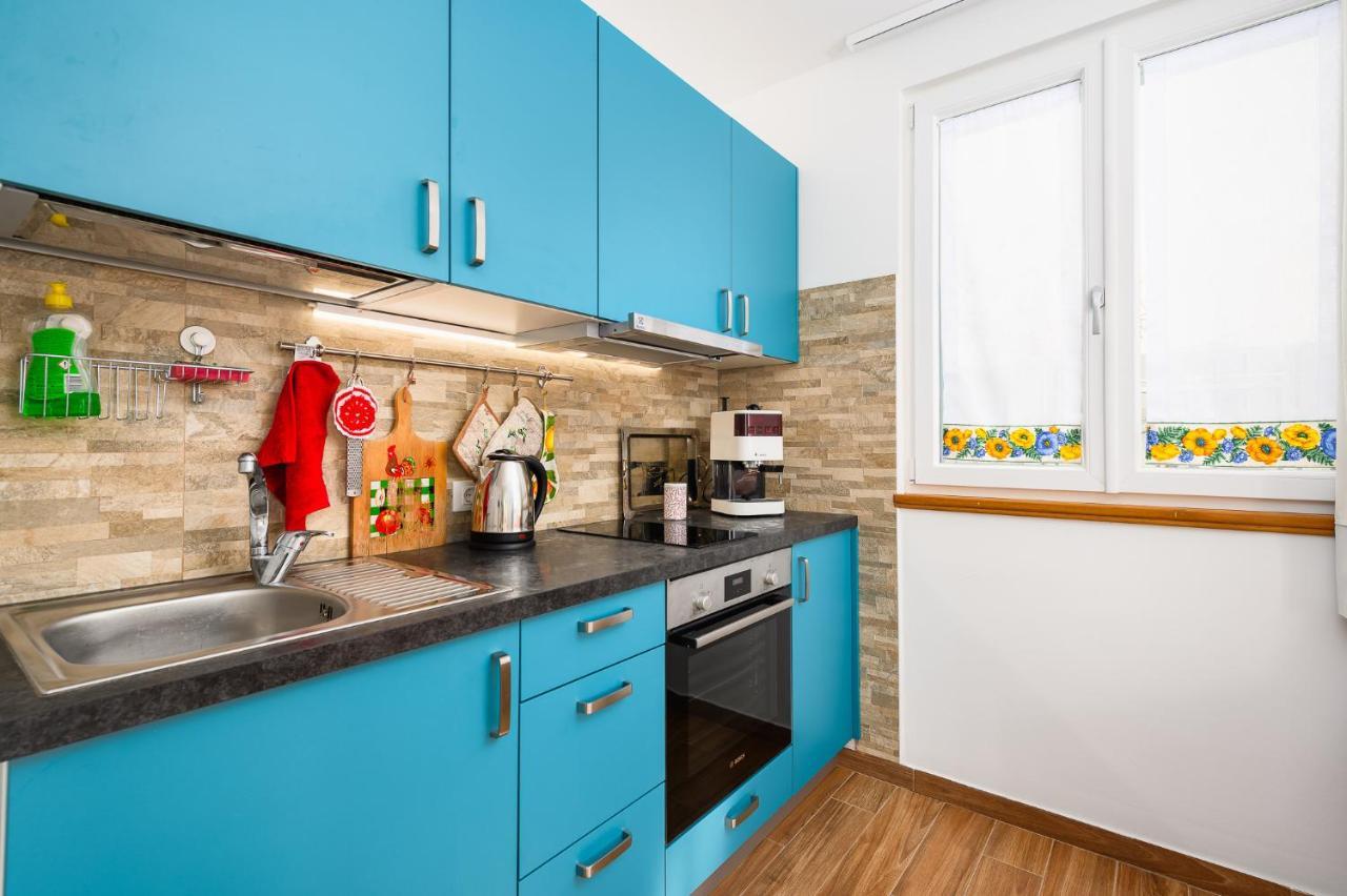 Andrea House With Apartments Umag Buitenkant foto